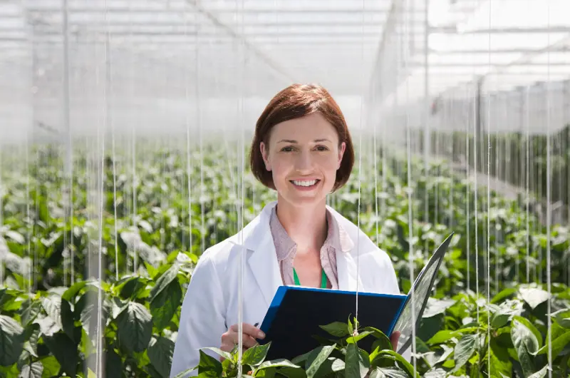 Scientist Plants 01